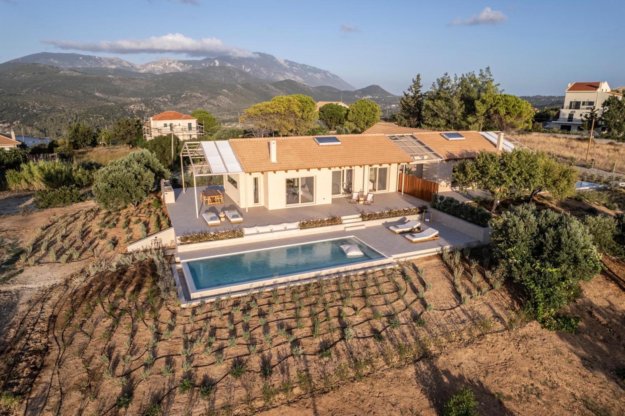 Avertosia Luxury Villas Argostoli  Exterior photo