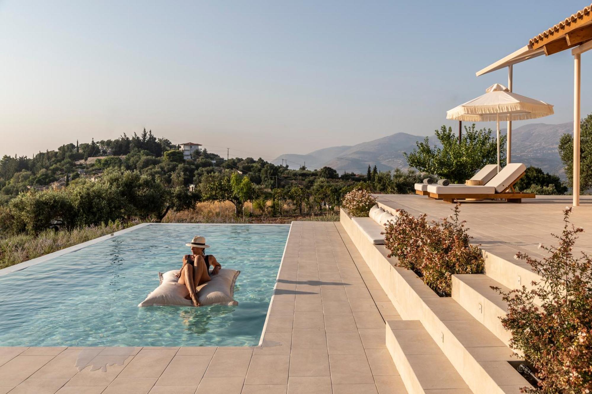 Avertosia Luxury Villas Argostoli  Exterior photo